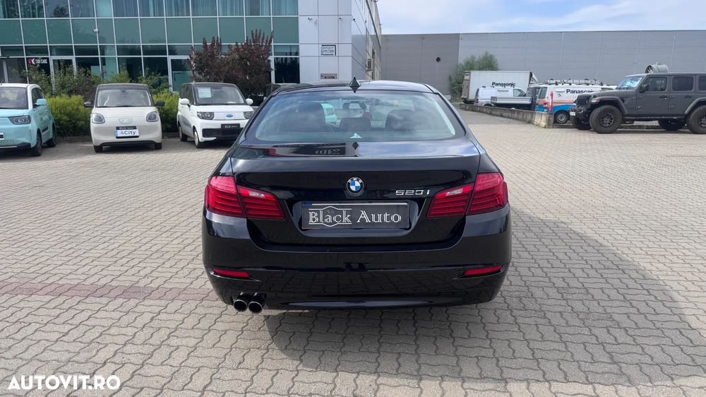 BMW Seria 5 520i Aut. - 5