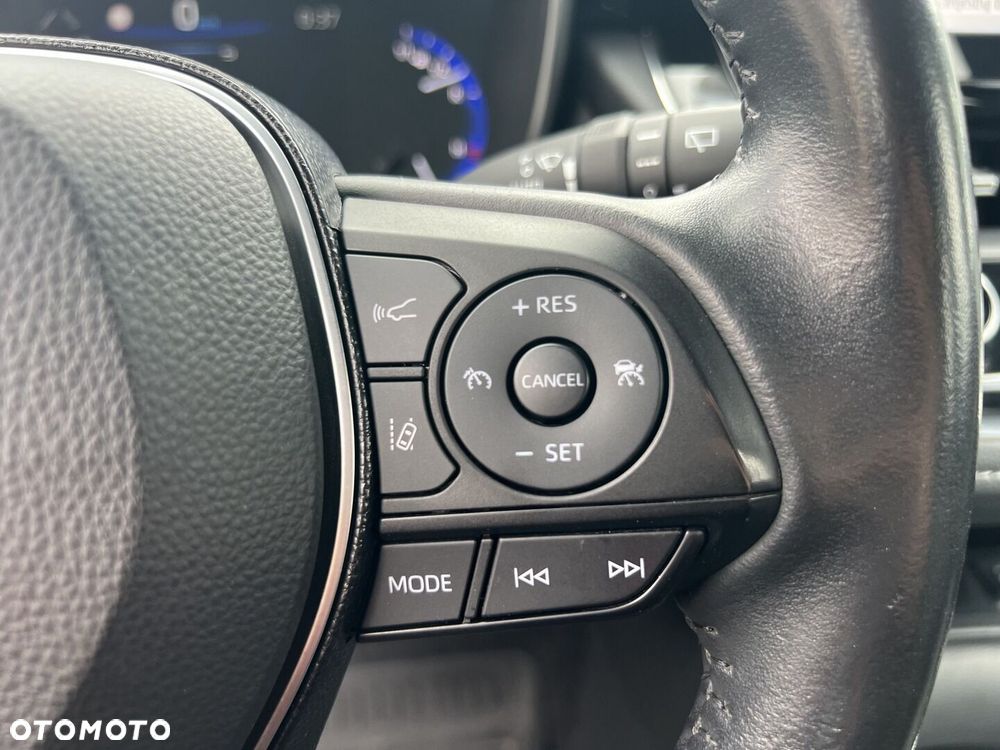 Toyota Corolla 1.8 Hybrid Comfort - 18
