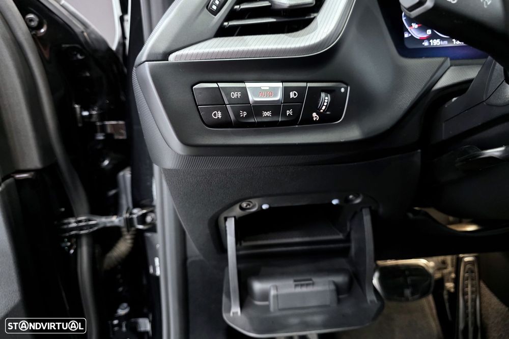 BMW M135i xDrive - 17