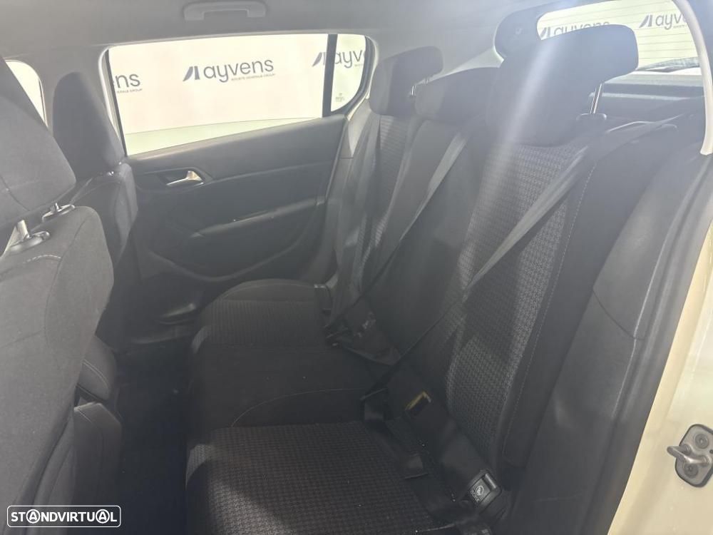 Peugeot 308 1.5 BlueHDi Business Line - 4