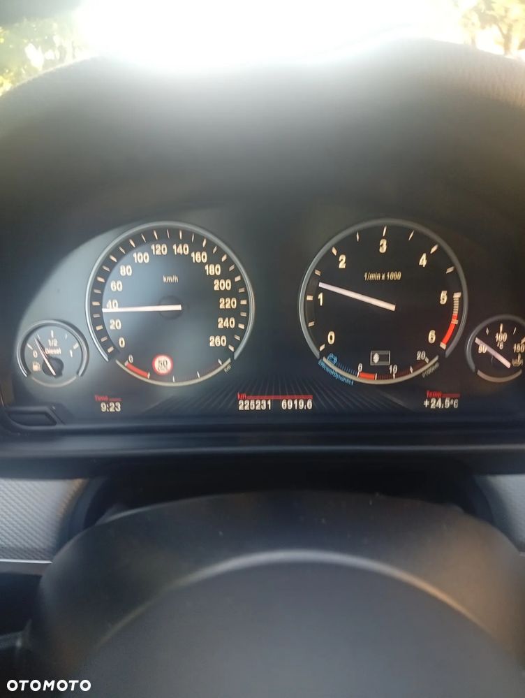 BMW Seria 5 520d - 18