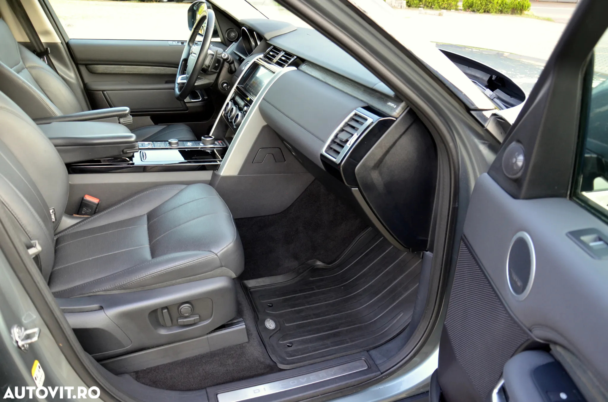 Land Rover Discovery 2.0 L SD4 Ingenium HSE Luxury - 18