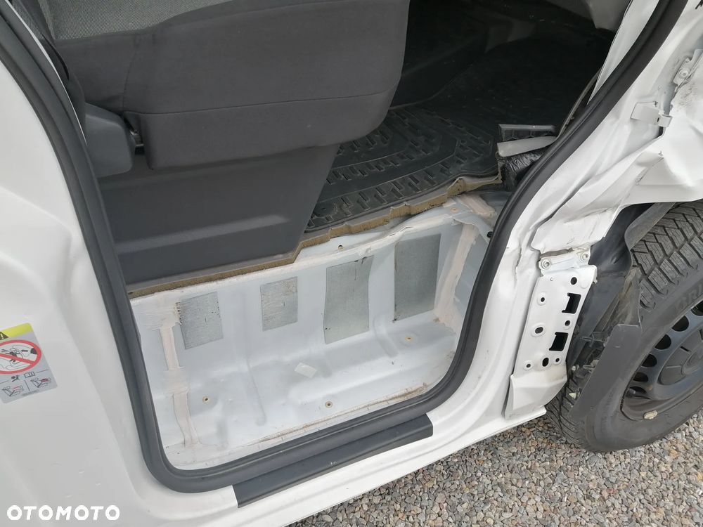 Volkswagen Crafter - 11