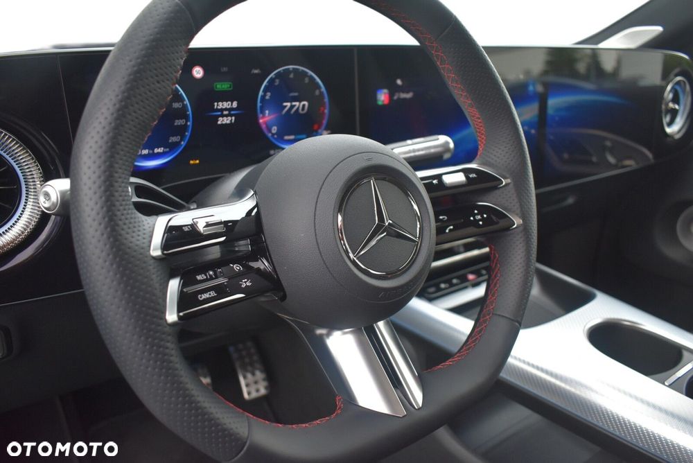 Mercedes-Benz CLA 220 mHEV 4-Matic 8G-DCT - 9