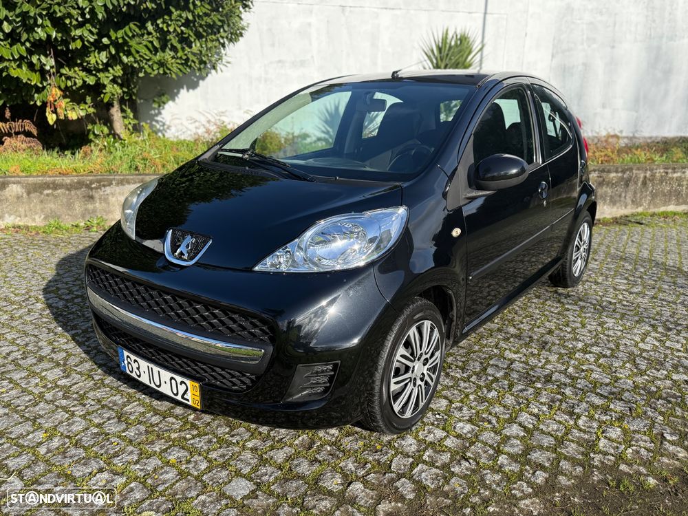 Peugeot 107 1.0 Black&Silver - 1