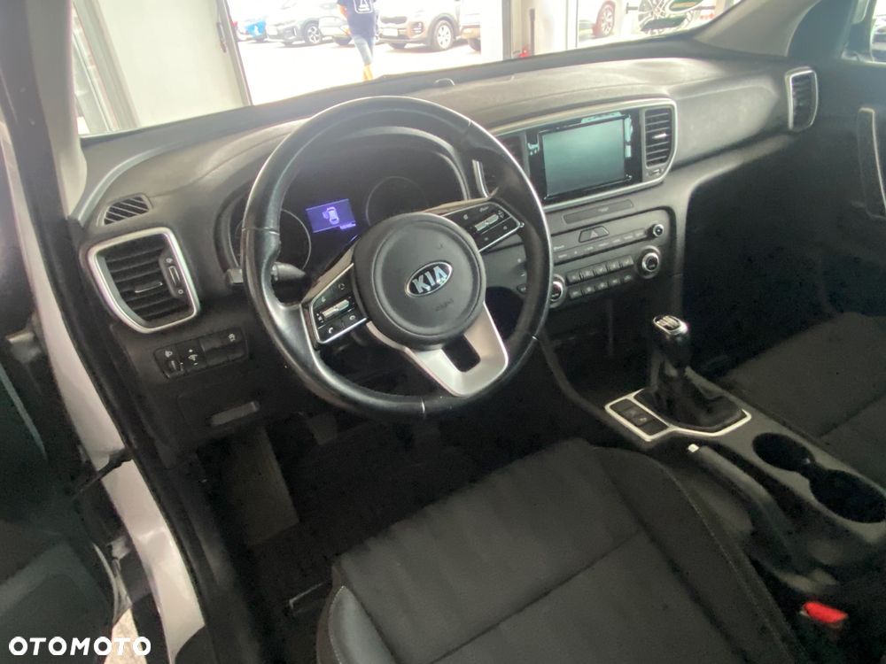 Kia Sportage 1.6 T-GDI M 2WD - 10