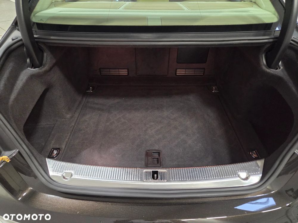 Audi A8 3.0 TDI Quattro - 16