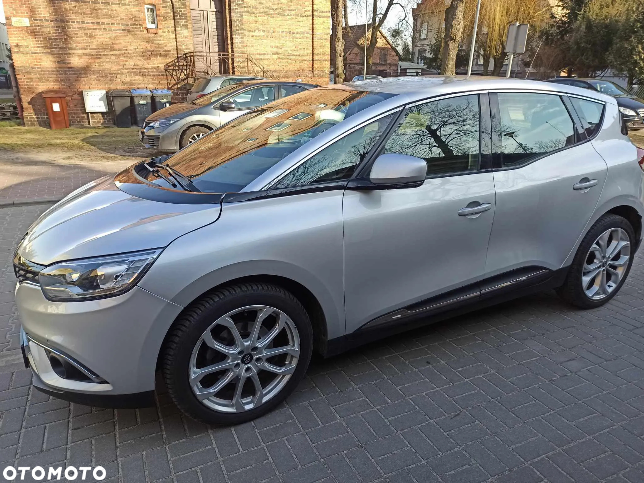 Renault Scenic 1.5 dCi Dynamique - 3