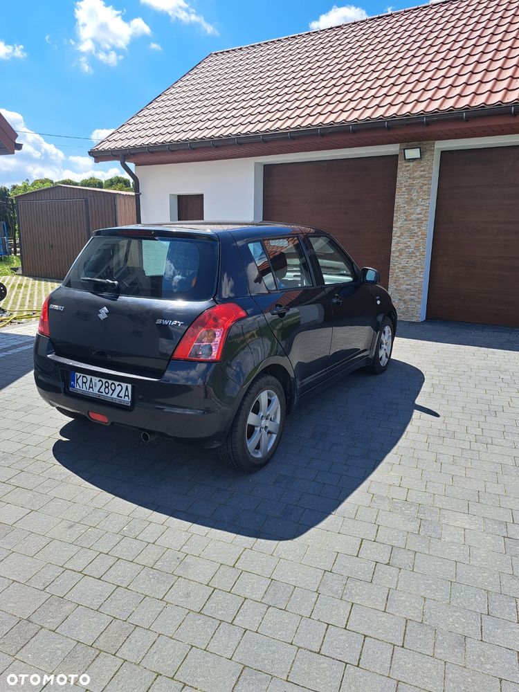 Suzuki Swift - 5