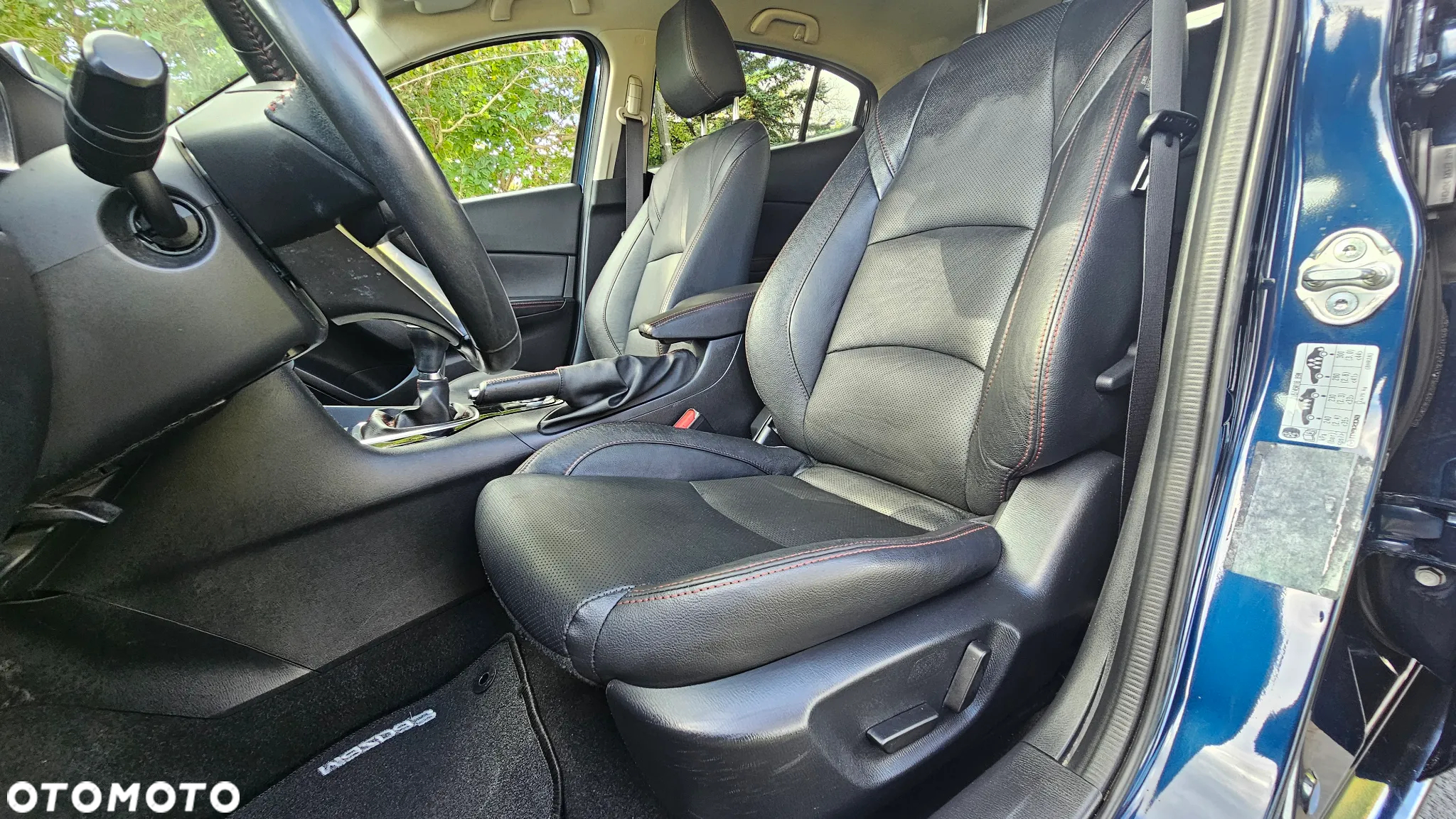 Mazda 3 2.2 MZR-CD DPF Exclusive-Line - 8