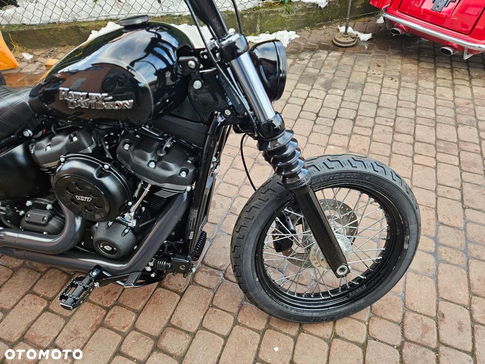Harley-Davidson Softail Street Bob - 5