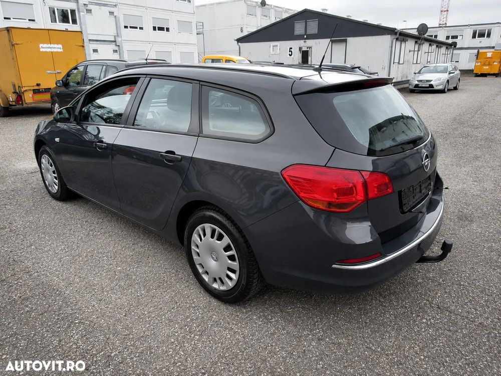 Opel Astra 1.6 CDTI ECOTEC Dynamic - 4