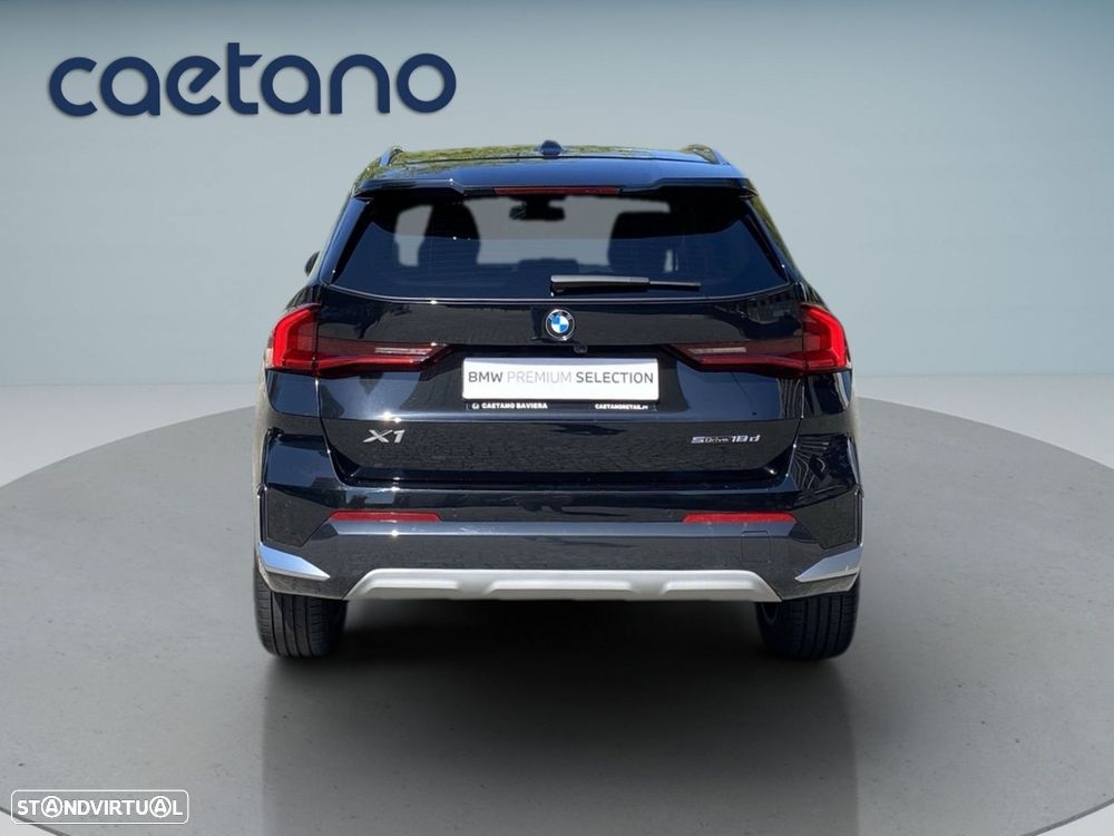 BMW X1 sDrive18d xLine - 18