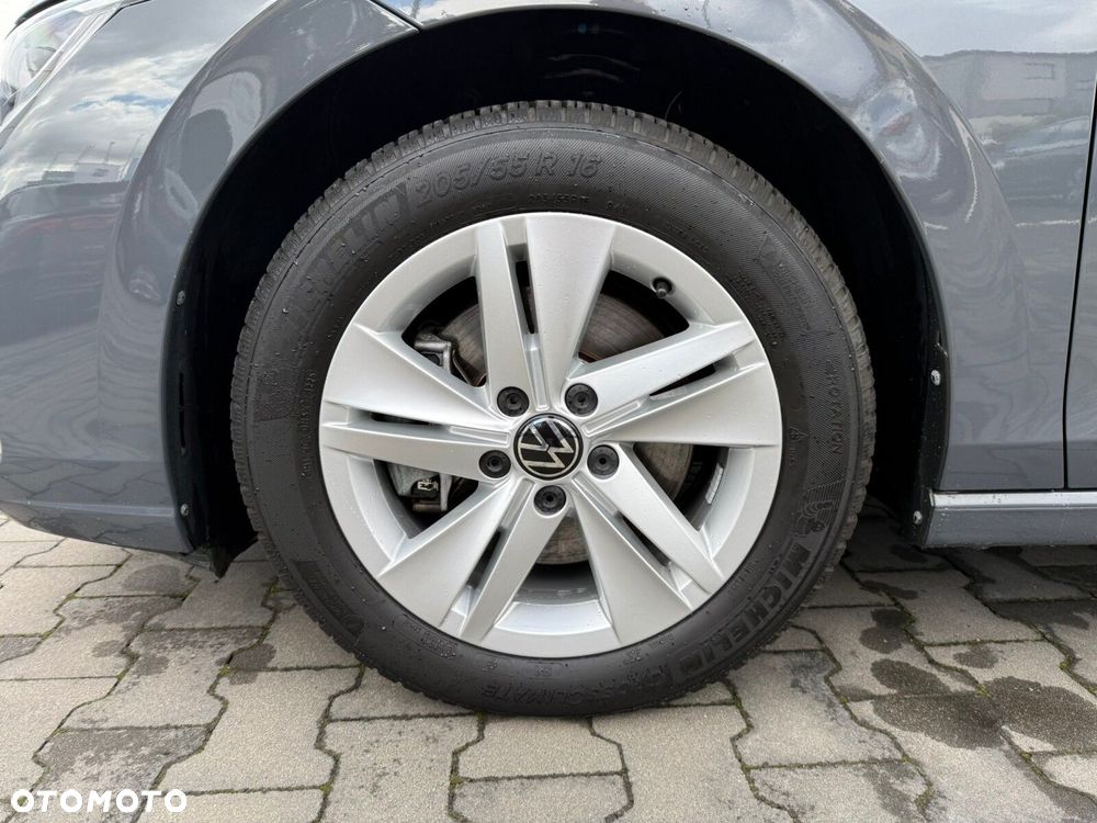 Volkswagen Golf Variant - 30