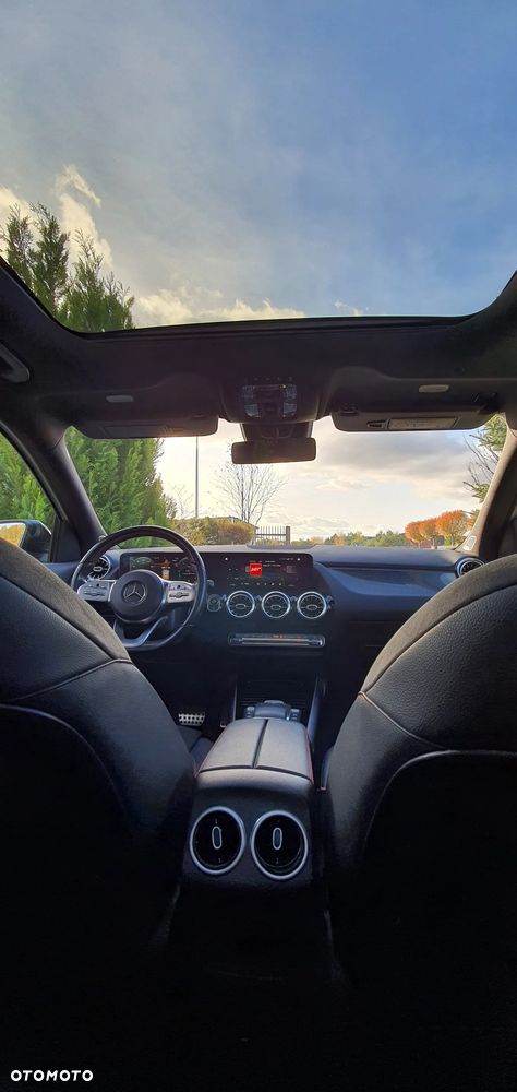 Mercedes-Benz GLA 220 d 4-Matic AMG Line - 7