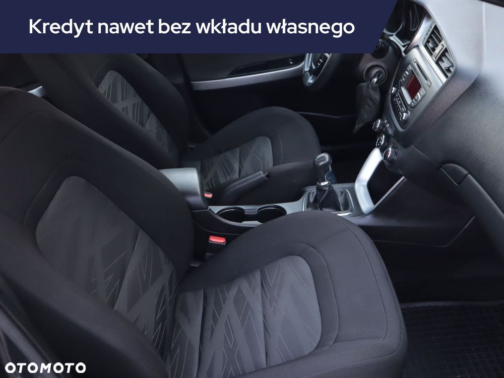 Kia Ceed - 11