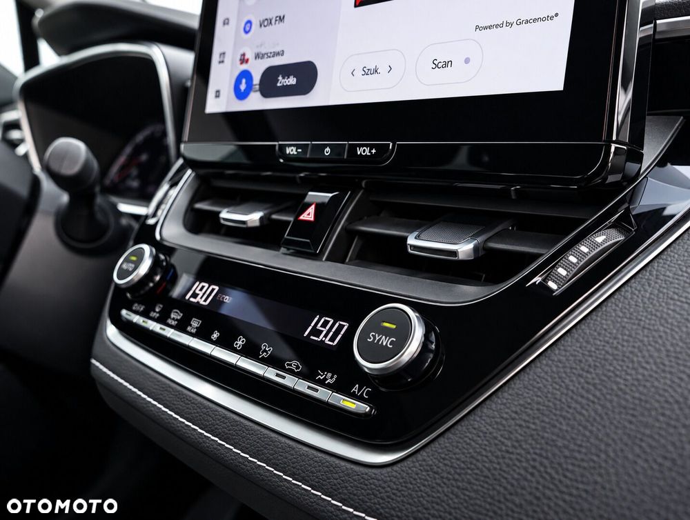 Toyota Corolla 1.8 Hybrid Style - 18