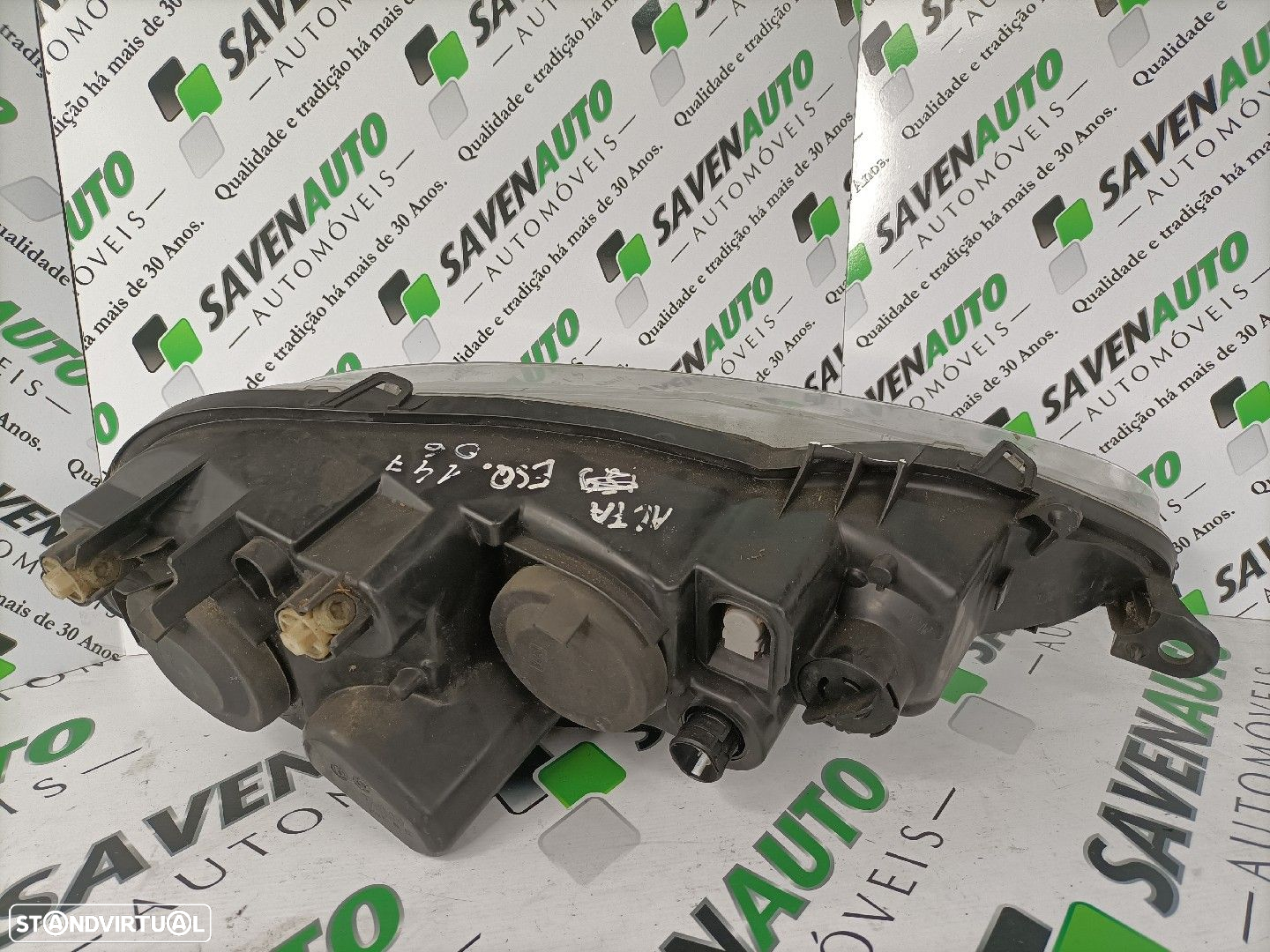 Farol Esq Alfa Romeo 147 (937_) - 2