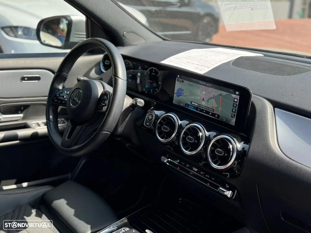 Mercedes-Benz GLA 200 d 4Matic 8G-DCT Special Edition - 17