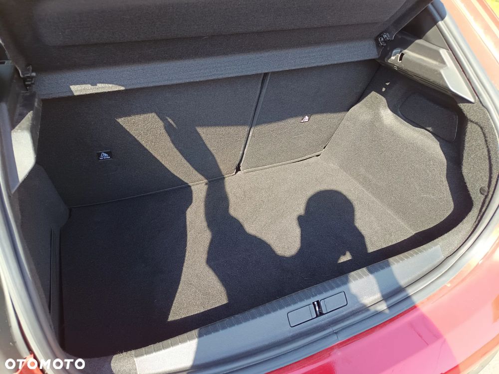 Peugeot 208 1.2 PureTech Active S&S - 17