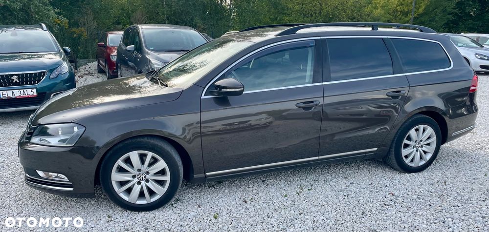 Volkswagen Passat Variant 2.0 Blue TDI DSG SCR Comfortline - 14