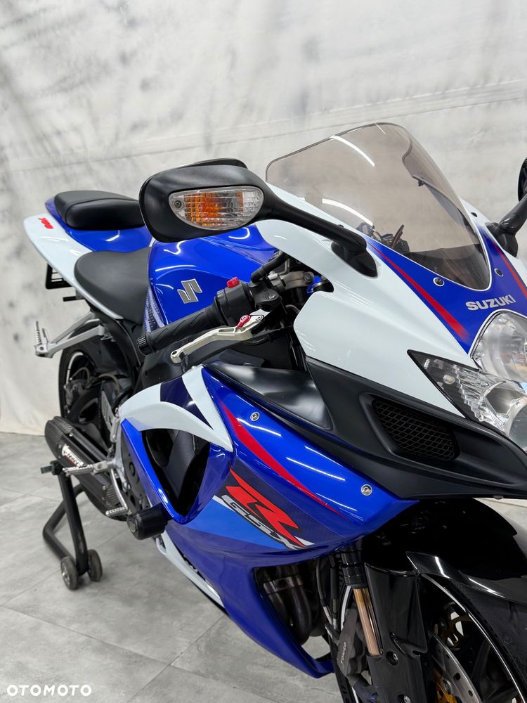 Suzuki GSX-R - 11