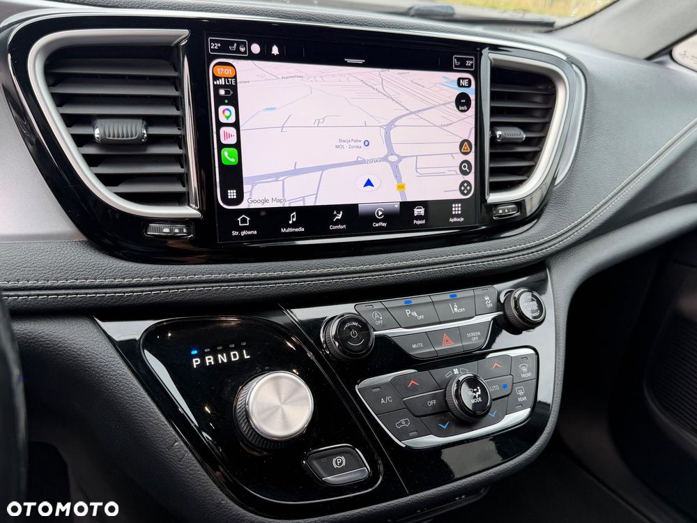 Chrysler Pacifica - 13