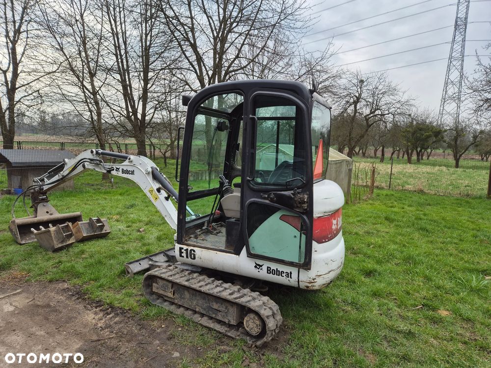 Bobcat E16 - 2