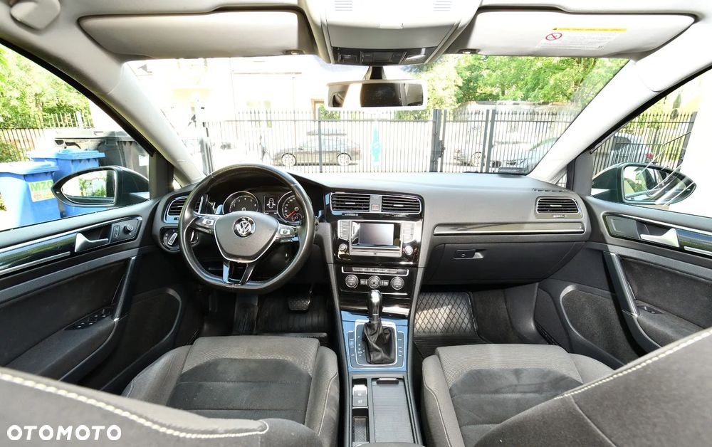 Volkswagen Golf - 40