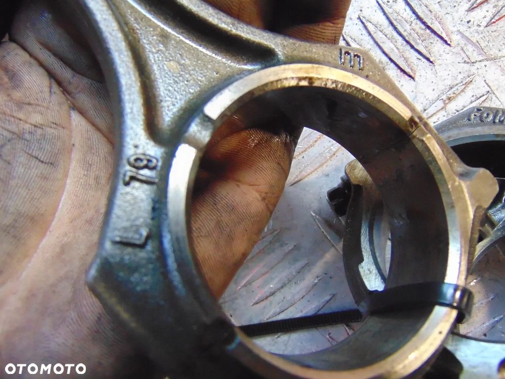 Tłoki ford mustang focus Ranger 2,3 ecoboost 15-24 r cena sztuka - 6