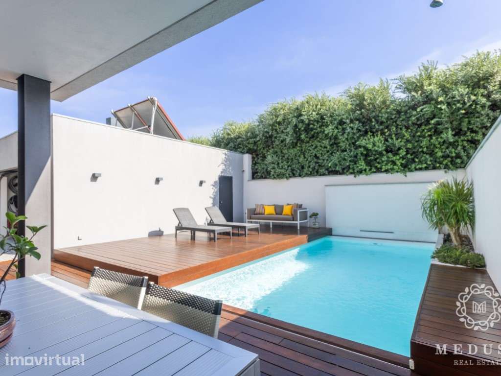 Moradia T3 com piscina | Primeira linha de mar | Madalena - Grande imagem: 2/23