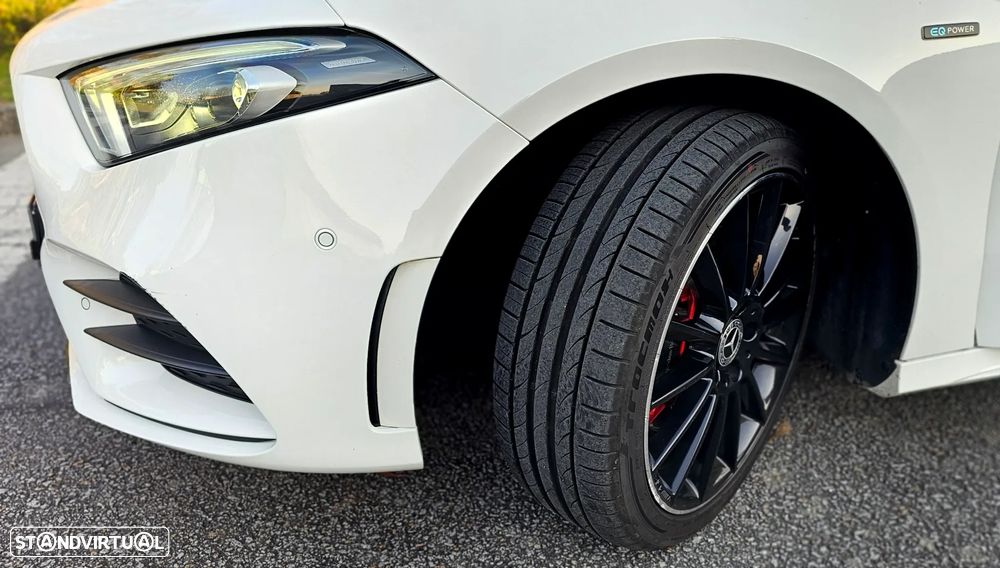 Mercedes-Benz A 250 e 8G-DCT AMG Line - 36