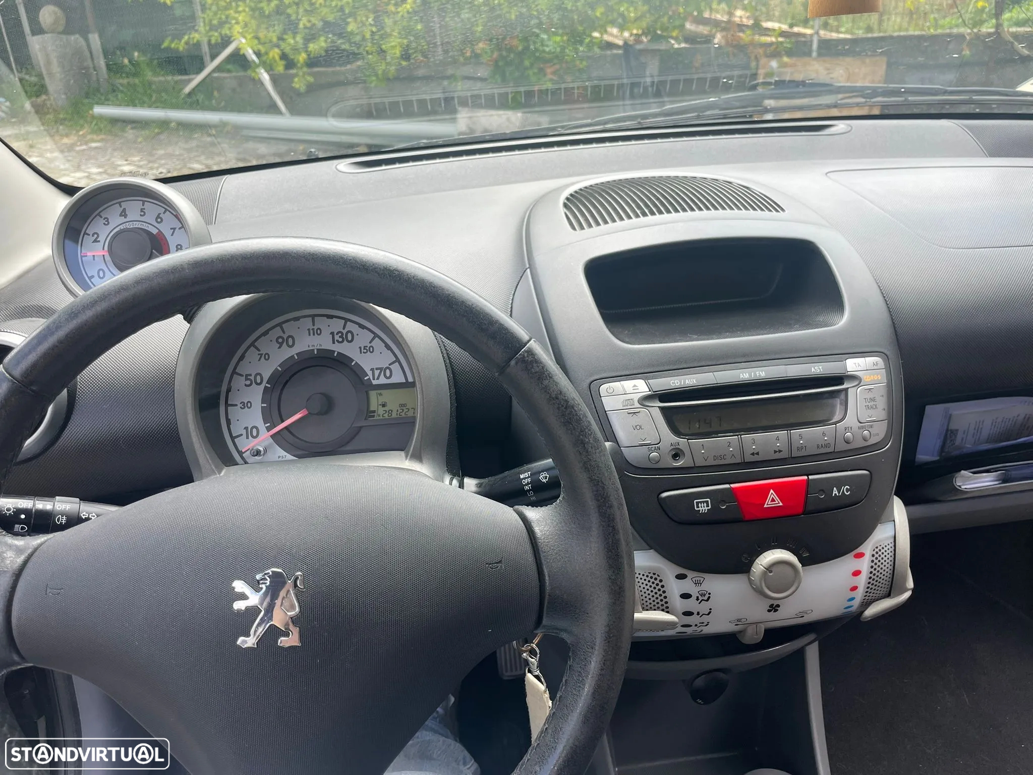 Peugeot 107 1.0 Black&Silver - 19