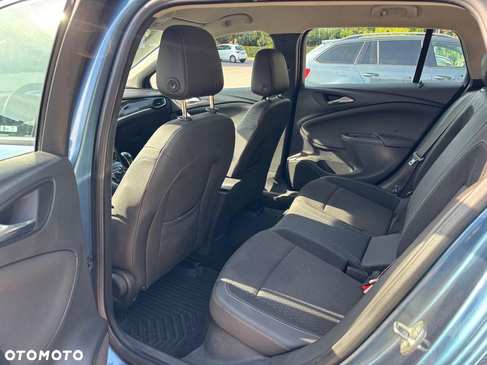 Opel Astra 1.6 CDTI Elite S&S - 8
