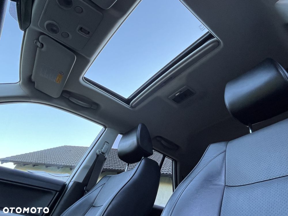 Suzuki Grand Vitara 2.4 De Luxe - 16