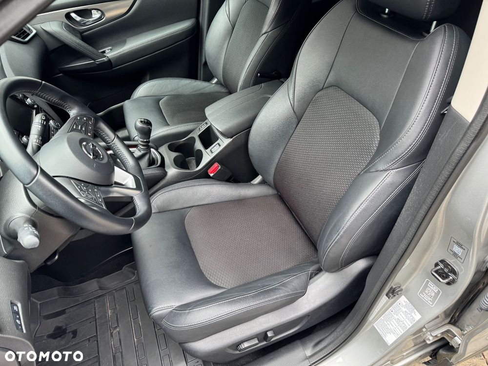Nissan Qashqai 1.3 DIG-T Tekna - 20
