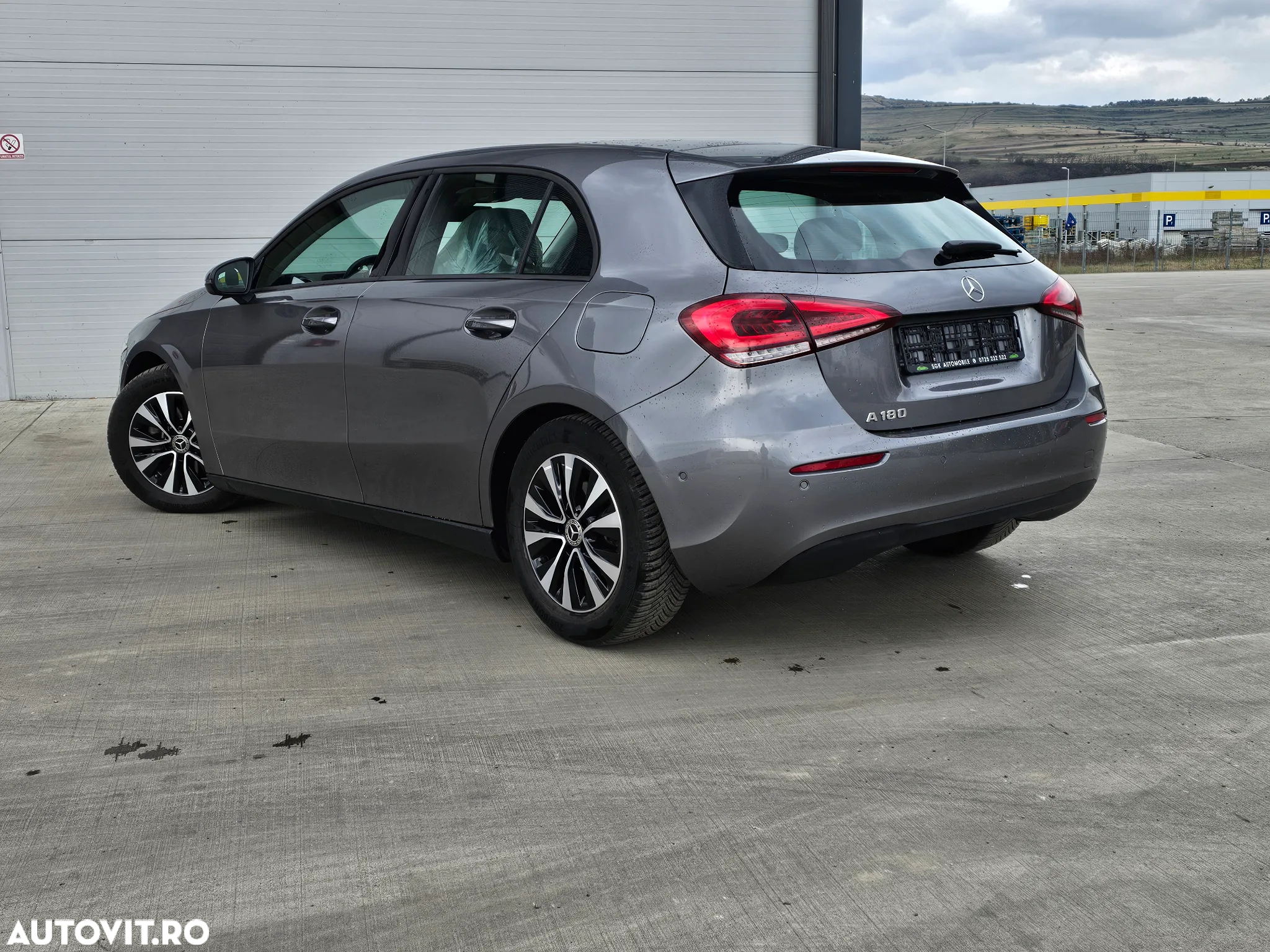 Mercedes-Benz A 180 7G-DCT Advanced Progressive - 4