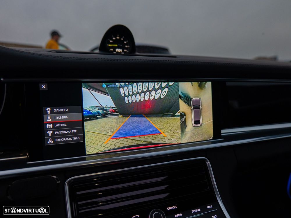 Porsche Panamera Sport Turismo 4 E-Hybrid - 22