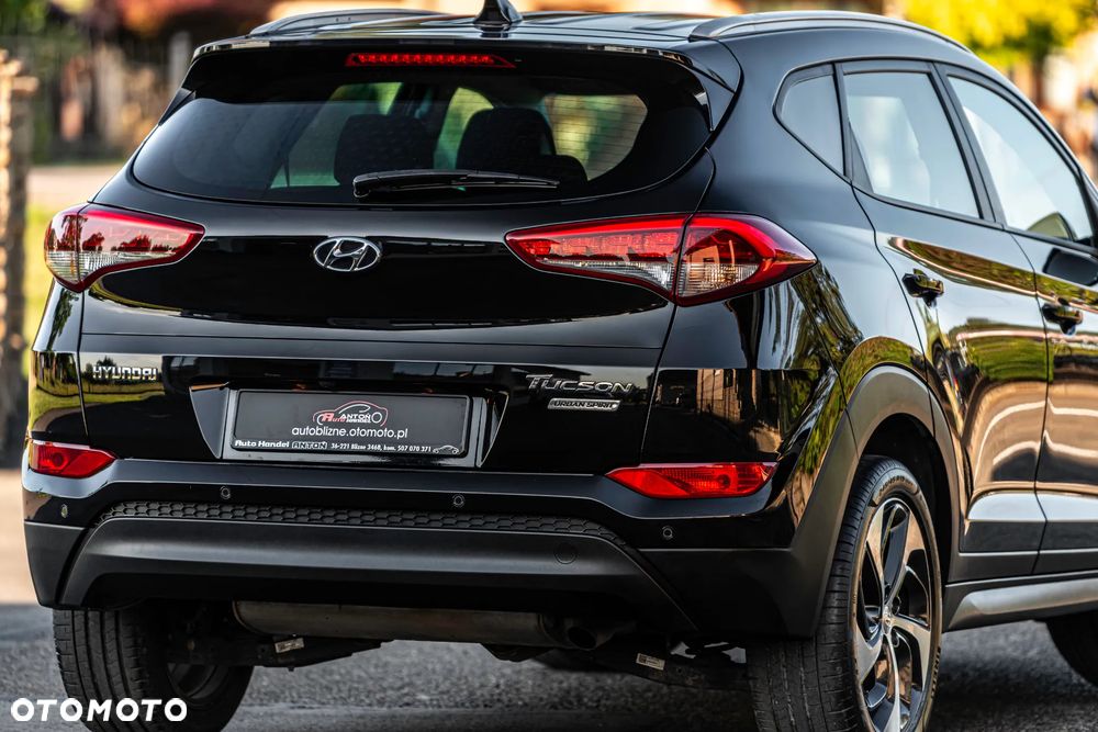 Hyundai Tucson blue 1.7 CRDi 2WD Style - 11