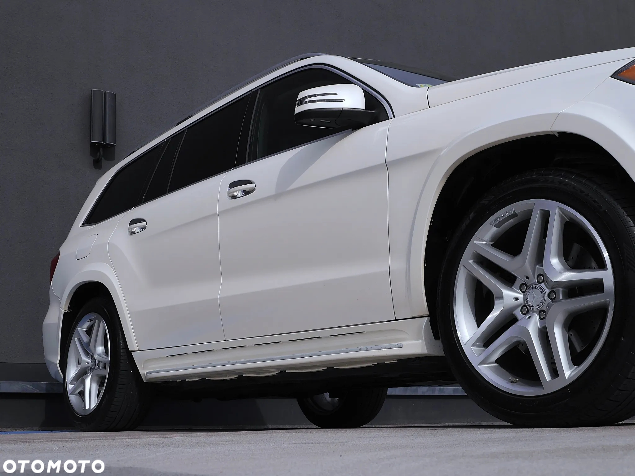 Mercedes-Benz GL 500 4-Matic - 36