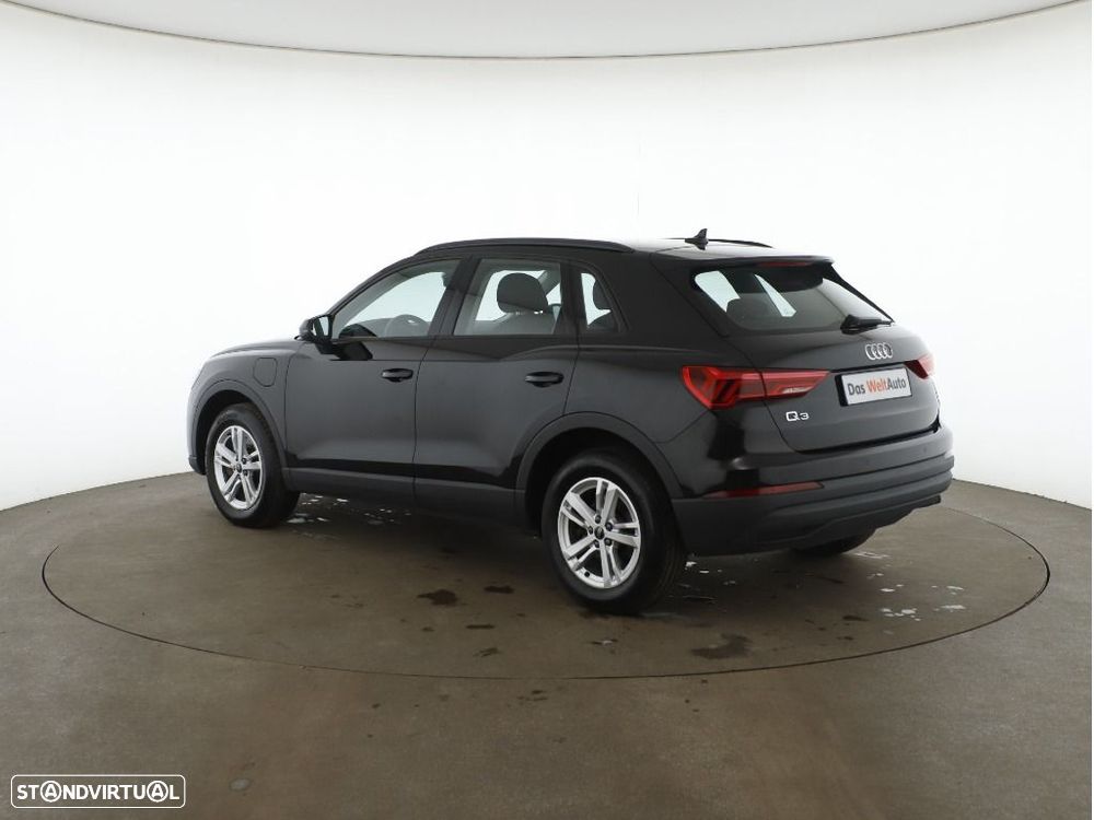 Audi Q3 - 18