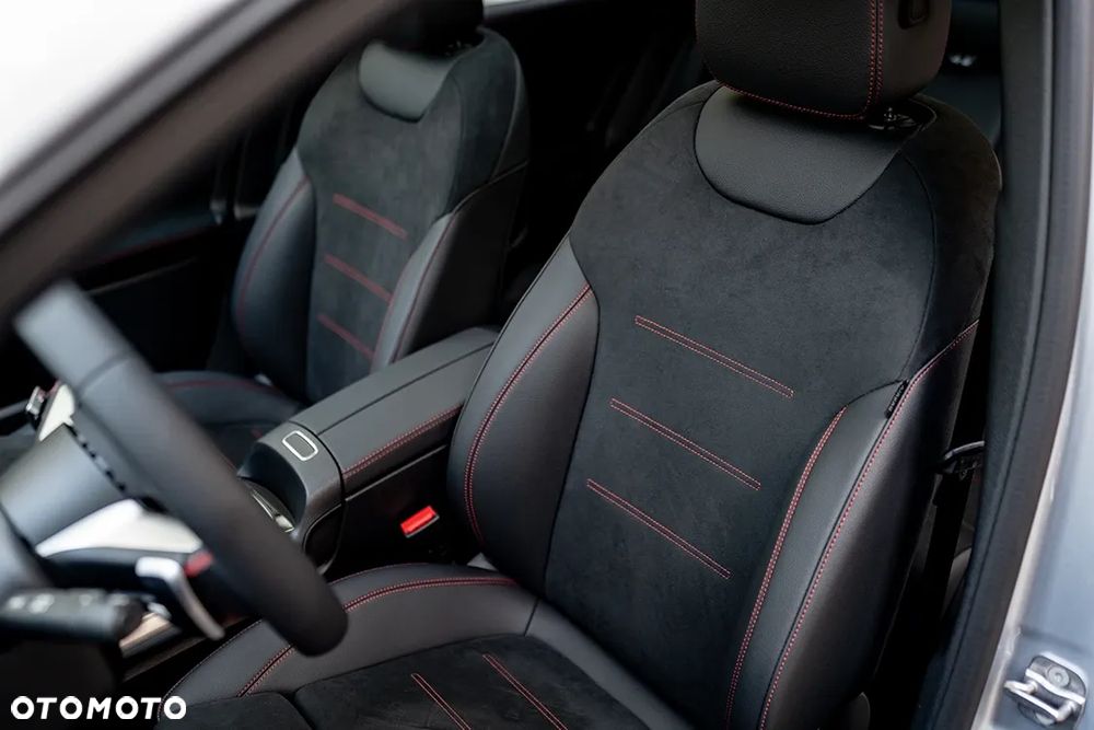 Mercedes-Benz GLA 200 mHEV AMG Line 7G-DCT - 20