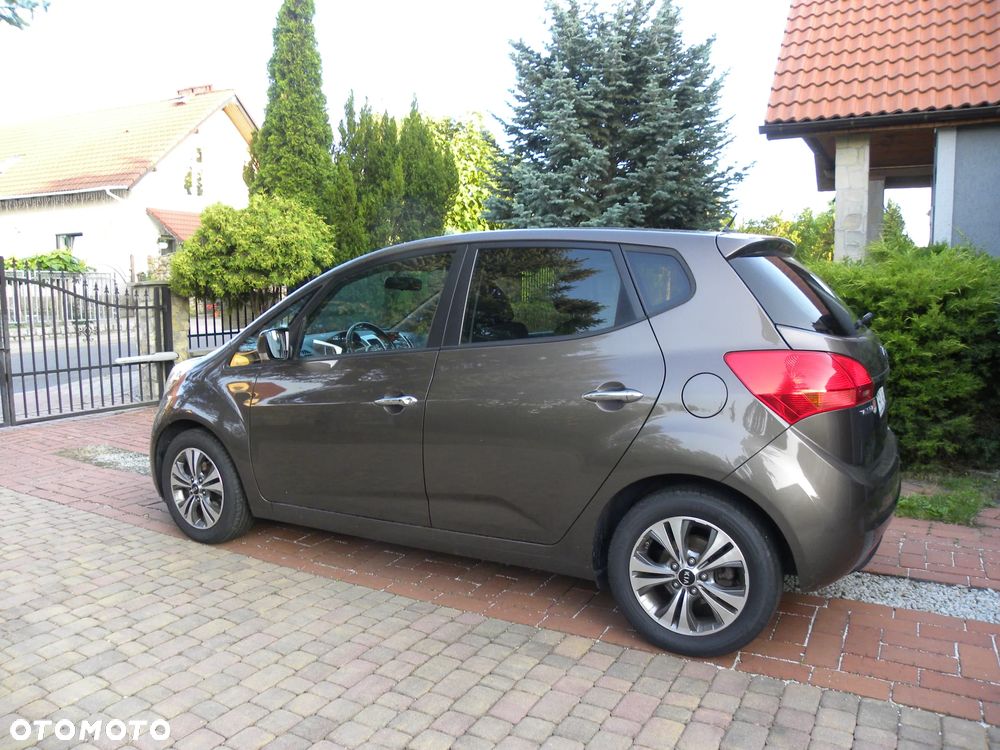Kia Venga - 6