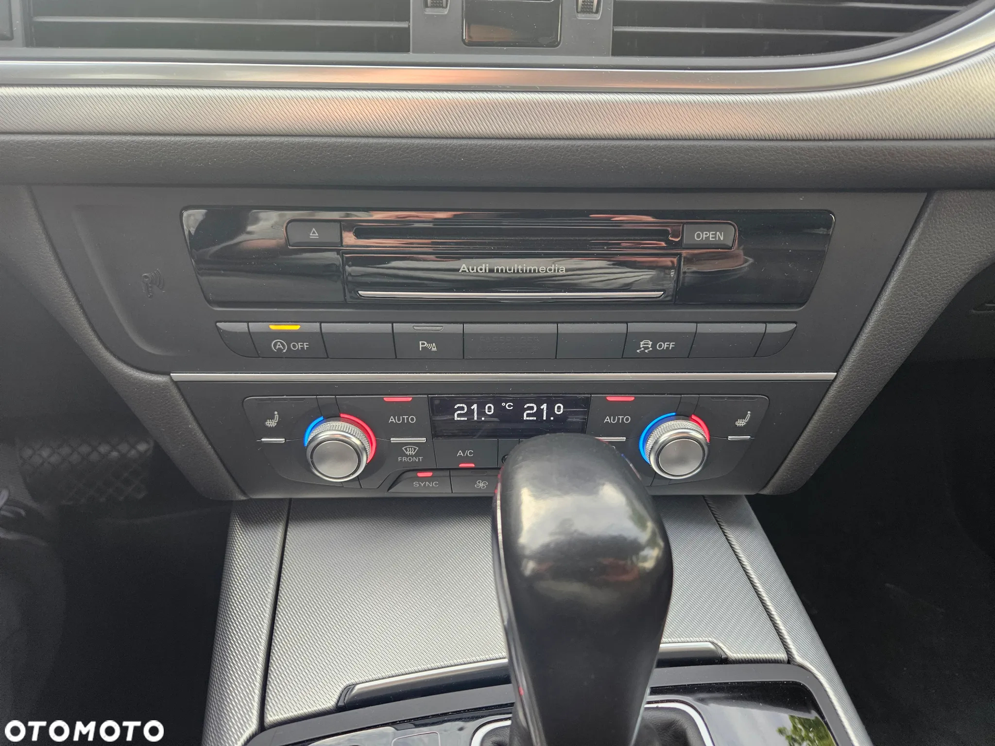 Audi A6 Avant 2.0 TDI Ultra S tronic - 30