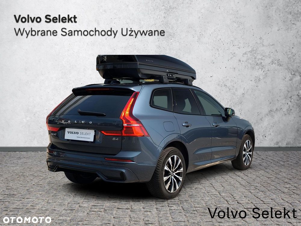 Volvo XC 60 B4 D Plus Dark - 8