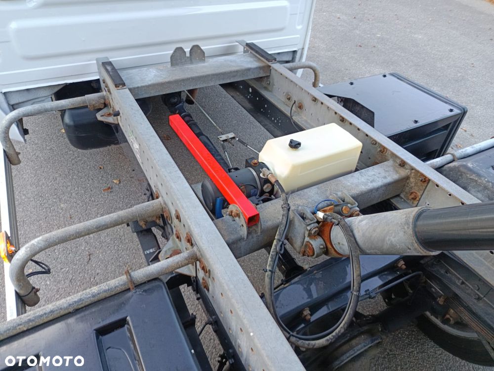 Iveco Daily 35C14 2300cm3 wywrotka kiper dubel doka - 31