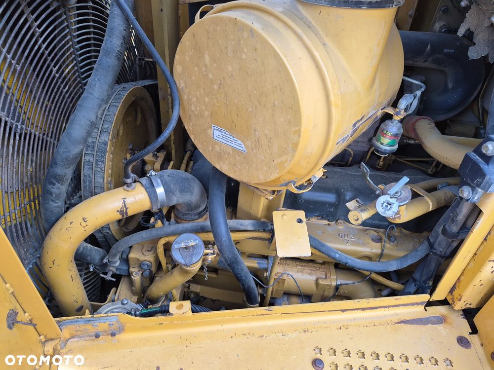 Caterpillar D6R - 9