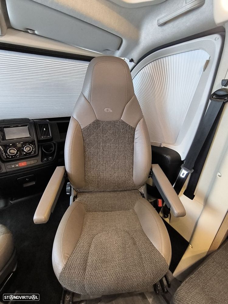 Adria Matrix 670DC (Cama central) - 24