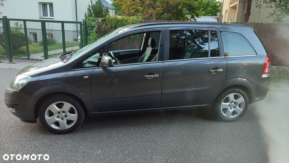 Opel Zafira 1.8 Family - 23
