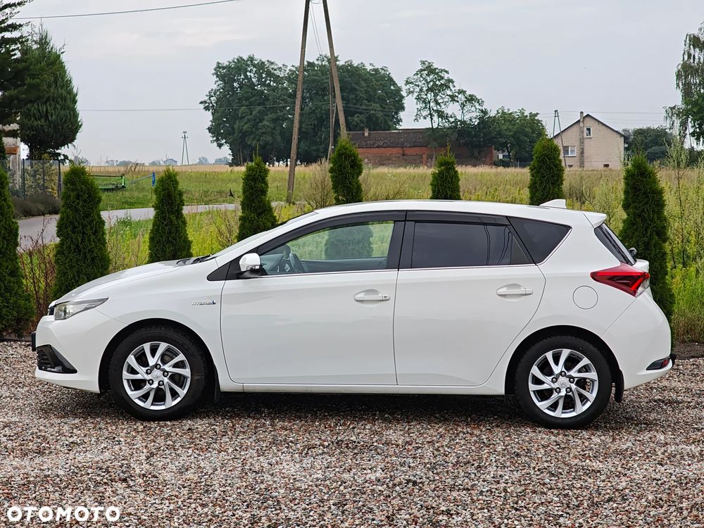 Toyota Auris 1.8 HSD Prestige NAVI - 6